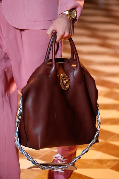 Look 5